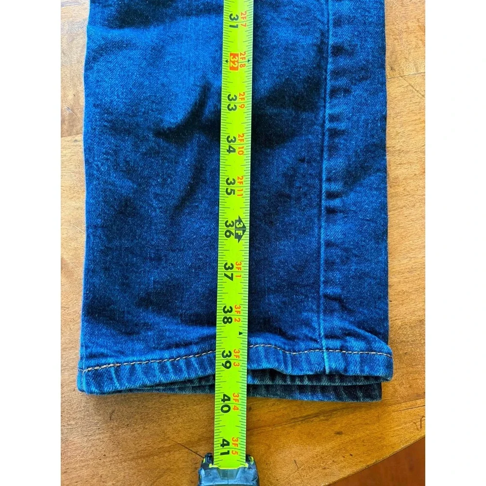 Levis measurements waist